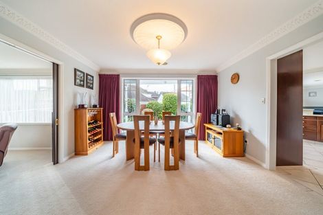 Photo of property in 19 Comeskey Grove, Elderslea, Upper Hutt, 5018