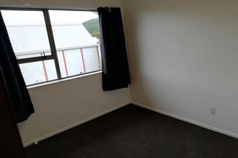 Photo of property in 105 Thurleigh Grove, Karori, Wellington, 6012