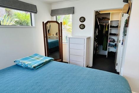 Photo of property in 185 Tutere Street, Waikanae Beach, Waikanae, 5036