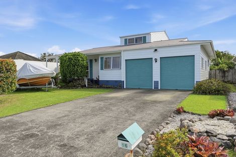 Photo of property in 16 Oxford Street, Kaitaia, 0410