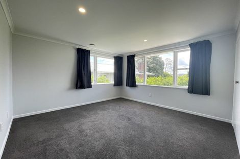 Photo of property in 4 Chapman Road, Te Atatu Peninsula, Auckland, 0610