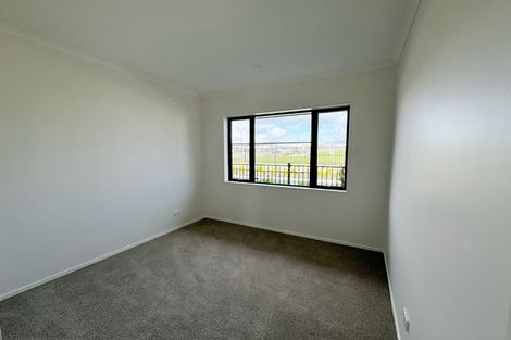 Photo of property in 26 Milldale Drive, Wainui, 0932