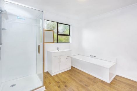 Photo of property in 13 Seymour Grove, Kingsley Heights, Upper Hutt, 5018