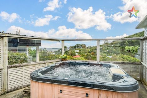 Photo of property in 35 Normandale Road, Normandale, Lower Hutt, 5010