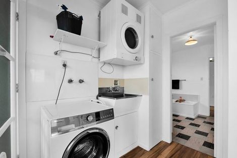 Photo of property in 76 South Road, Blagdon, New Plymouth, 4310