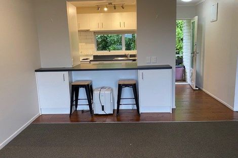Photo of property in 2/49 Maungaraki Road, Korokoro, Lower Hutt, 5012
