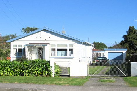 Photo of property in 35 Kirk Street, Otaki, 5512