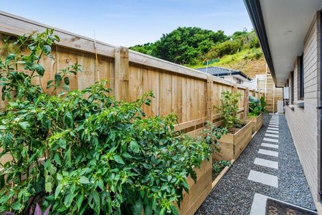 Photo of property in 51 Magnolia Drive, Westown, New Plymouth, 4310