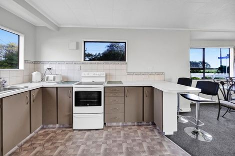 Photo of property in 60 Ketemarae Road, Normanby, Hawera, 4614