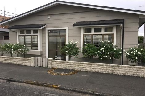 Photo of property in 603 Marine Parade, Napier South, Napier, 4110