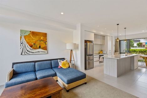 Photo of property in 33 De Havilland Road, Hobsonville, Auckland, 0616