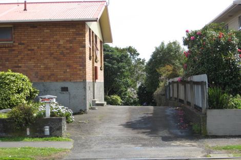 Photo of property in 2/84 Vivian Street, New Plymouth, 4310