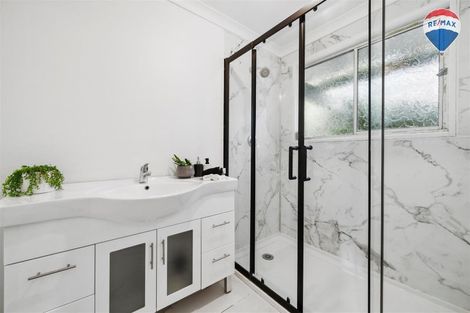 Photo of property in 35 August Street, Stokes Valley, Lower Hutt, 5019