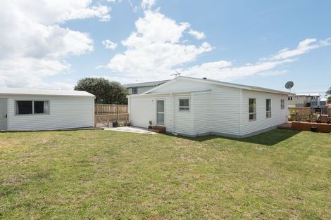 Photo of property in 1036b Papamoa Beach Road, Papamoa Beach, Papamoa, 3118