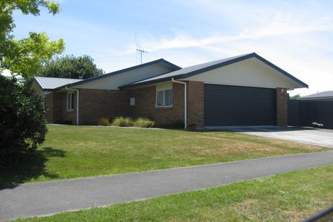 Photo of property in 3 Vista Drive, Feilding, 4702