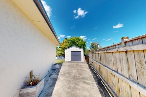 Photo of property in 11 Lewis Place, Highbury, Palmerston North, 4412