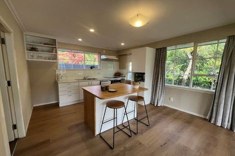 Photo of property in 16 Cashmere Road, Cashmere, Christchurch, 8022