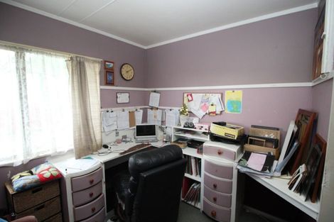 Photo of property in 90c Fergusson Street, Woodville, 4920