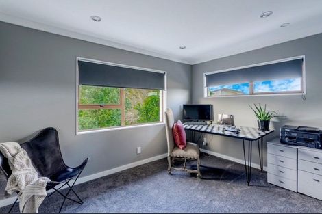 Photo of property in 2/46 James Evans Drive, Northcote, Auckland, 0627