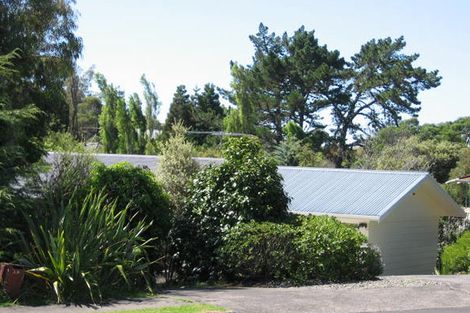 Photo of property in 37 Acacia Road, Torbay, Auckland, 0632