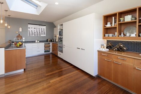 Photo of property in 14 Lynton Road, Bucklands Beach, Auckland, 2012