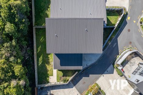 Photo of property in 15 Brindle Way, Newlands, Wellington, 6037