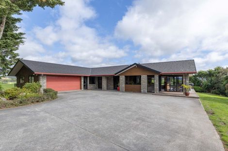 Photo of property in 18 Pataua Road North, Whareora, Whangarei, 0175
