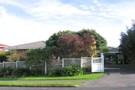 Photo of property in 35 Calluna Crescent, Totara Heights, Auckland, 2105