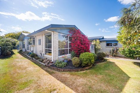 Photo of property in 71 Fairview Avenue, Feilding, 4702