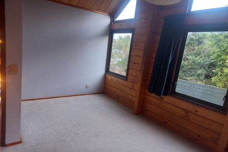 Photo of property in 19a Miromiro Road, Normandale, Lower Hutt, 5010