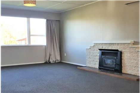 Photo of property in 1 Hardie Grove, Featherston, 5710