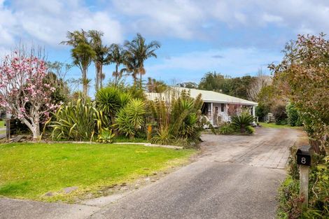 Photo of property in 8 Parkland Place, Whitianga, 3510