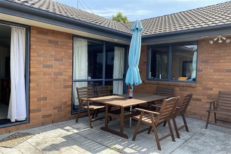 Photo of property in 17 Kellaway Drive, East Tamaki, Auckland, 2013