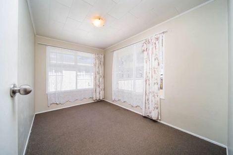 Photo of property in 10 Ben Lora Place, Mangere East, Auckland, 2024