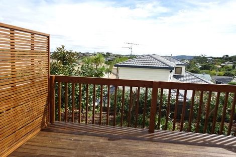 Photo of property in 21a Halldene Terrace, Red Beach, 0932