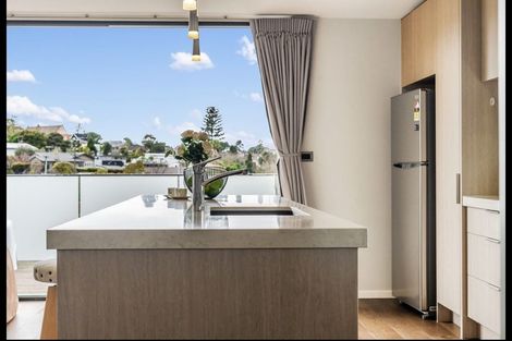 Photo of property in 27 Mahara Avenue, Birkenhead, Auckland, 0626