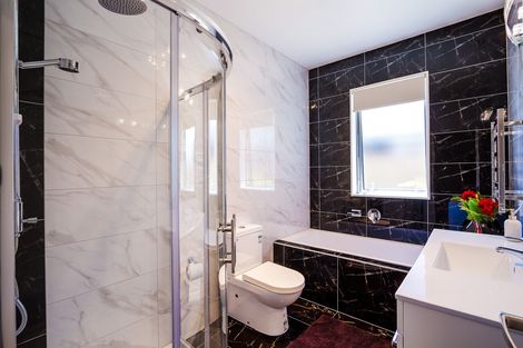 Photo of property in 589 Great South Road, Rosehill, Papakura, 2113