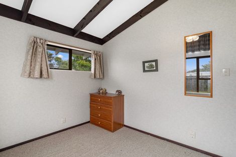 Photo of property in 17 Akepiro Place, Tawhero, Whanganui, 4501