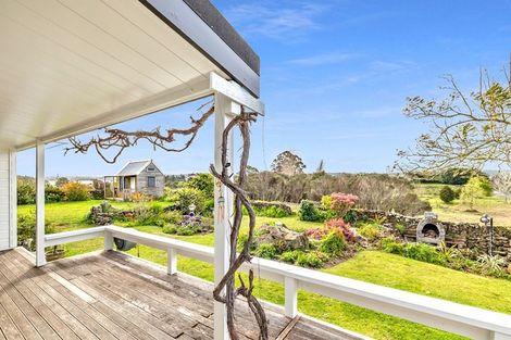 Photo of property in 70 Edmonds Road, Kerikeri, 0293