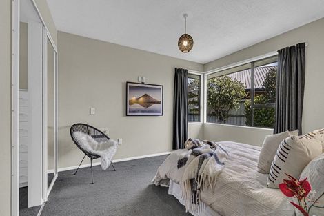 Photo of property in 6 Shenley Drive, Belfast, Christchurch, 8051