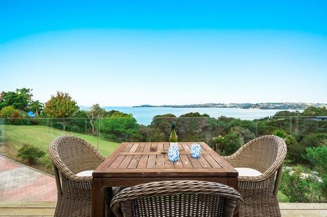 Photo of property in 6 Puriri Place, Sandspit, Warkworth, 0982
