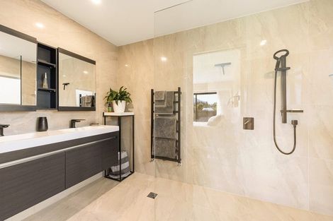 Photo of property in 50 Coll Street, Glenorchy, 9372
