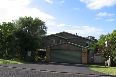 Photo of property in 2/16 Zion Road, Birkenhead, Auckland, 0626