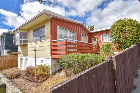 Photo of property in 10 Mccrea Street, Mornington, Dunedin, 9011