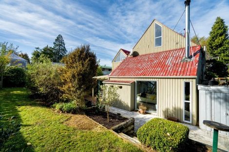 Photo of property in 21 Helensburgh Road, Halfway Bush, Dunedin, 9010