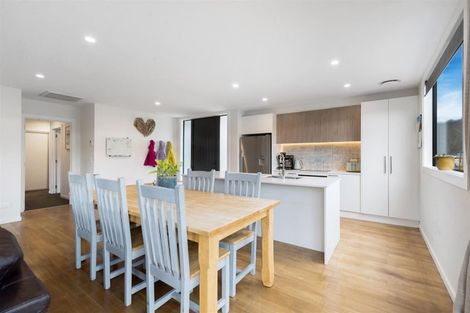 Photo of property in 9 Little Maude Drive, Lake Hawea, Wanaka, 9382