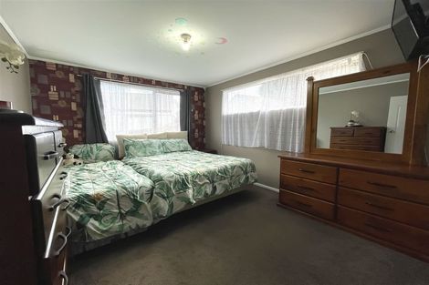 Photo of property in 20 Mcquarrie Avenue, Wattle Downs, Auckland, 2103