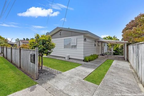 Photo of property in 16 Burtts Road, Durie Hill, Whanganui, 4500