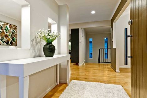 Photo of property in 456 Beach Road, Murrays Bay, Auckland, 0630