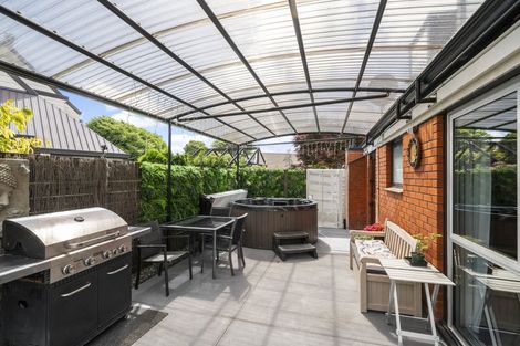 Photo of property in 10 Swithland Place, Avonhead, Christchurch, 8042